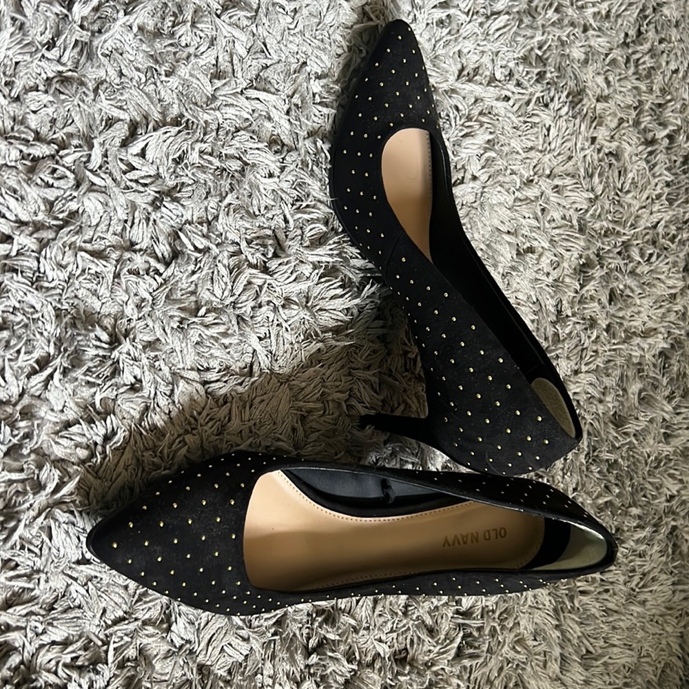old navy black and gold dotted heels